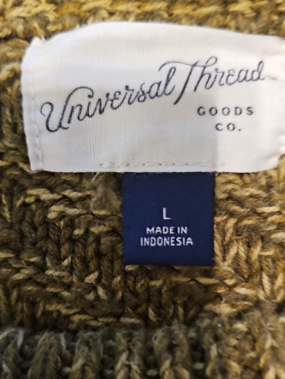 Universal Thread Men's Olive Crewneck Knit Sweater